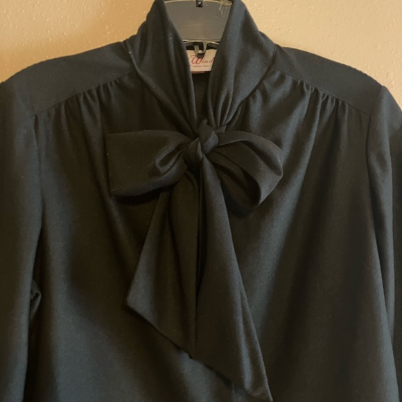 Kay Windsor LS Black Blouse - Picture 2 of 5